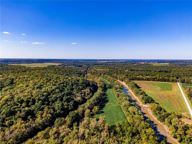 $175,000 | 17375 Queens Road, Lacygne, KS 66040