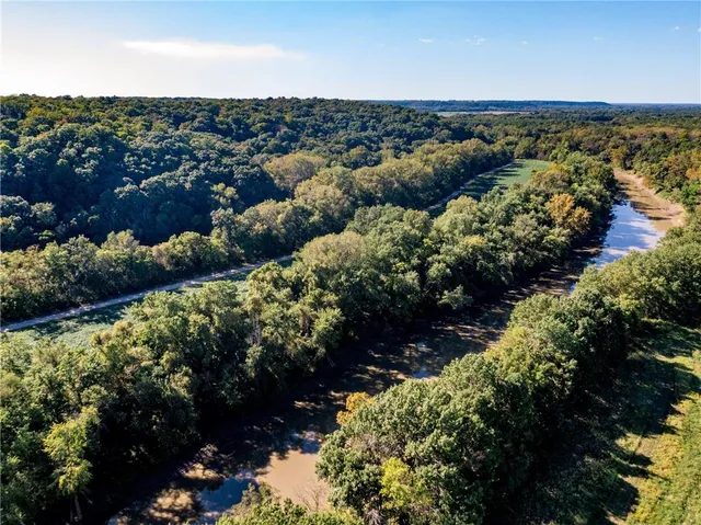 $175,000 | 17375 Queens Road, Lacygne, KS 66040