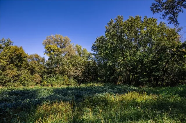 $175,000 | 17375 Queens Road, Lacygne, KS 66040