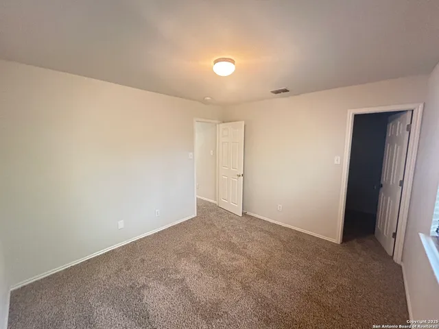 $1,895 | 307 Lucille, Converse, TX 78109