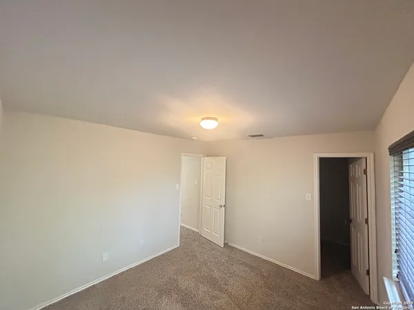 $1,595 | 307 Lucille, Converse, TX 78109