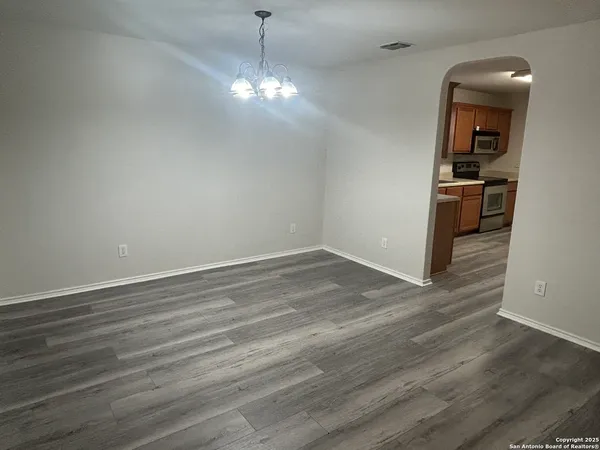 $1,595 | 307 Lucille, Converse, TX 78109
