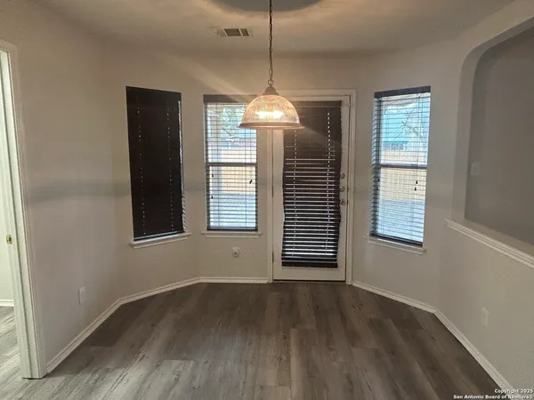 $1,595 | 307 Lucille, Converse, TX 78109