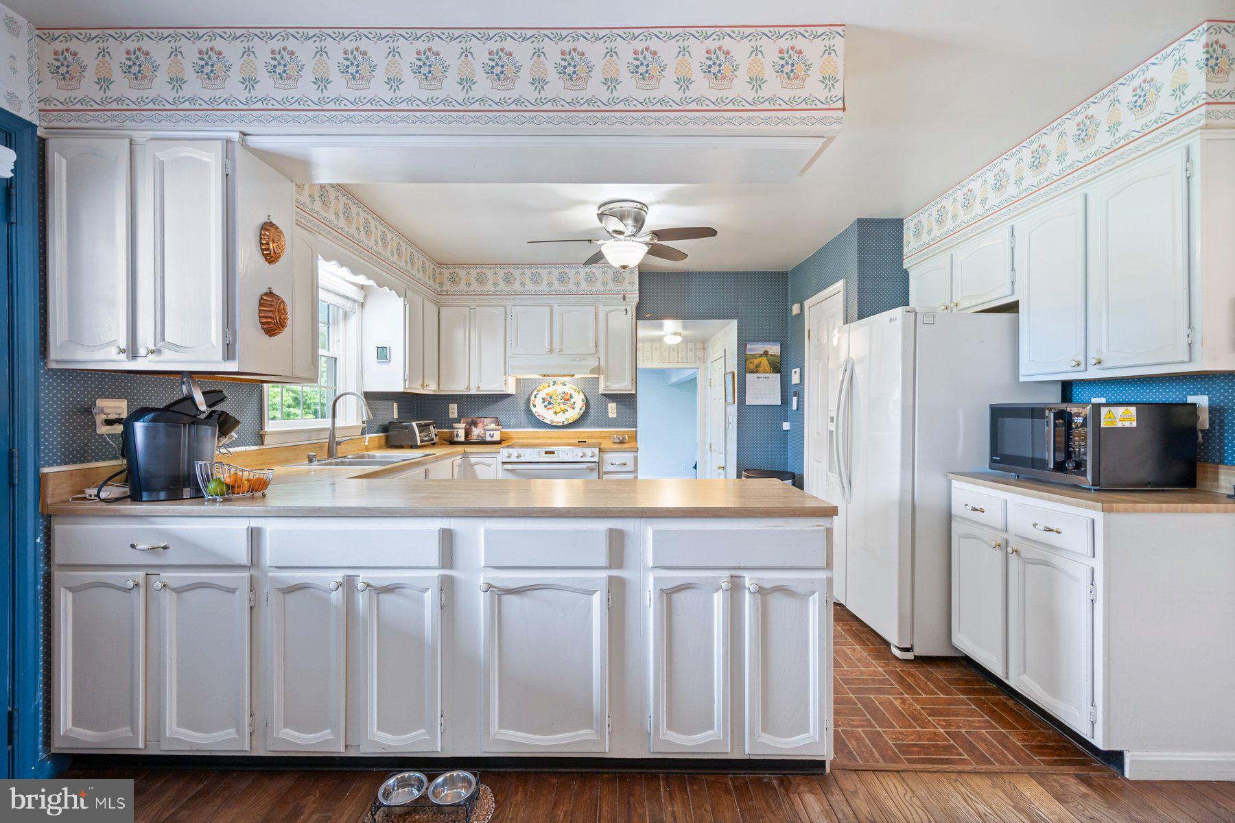 13725 Oster Farm Road West Friendship, MD 21794 - Photo 17 of 45 Kitchen