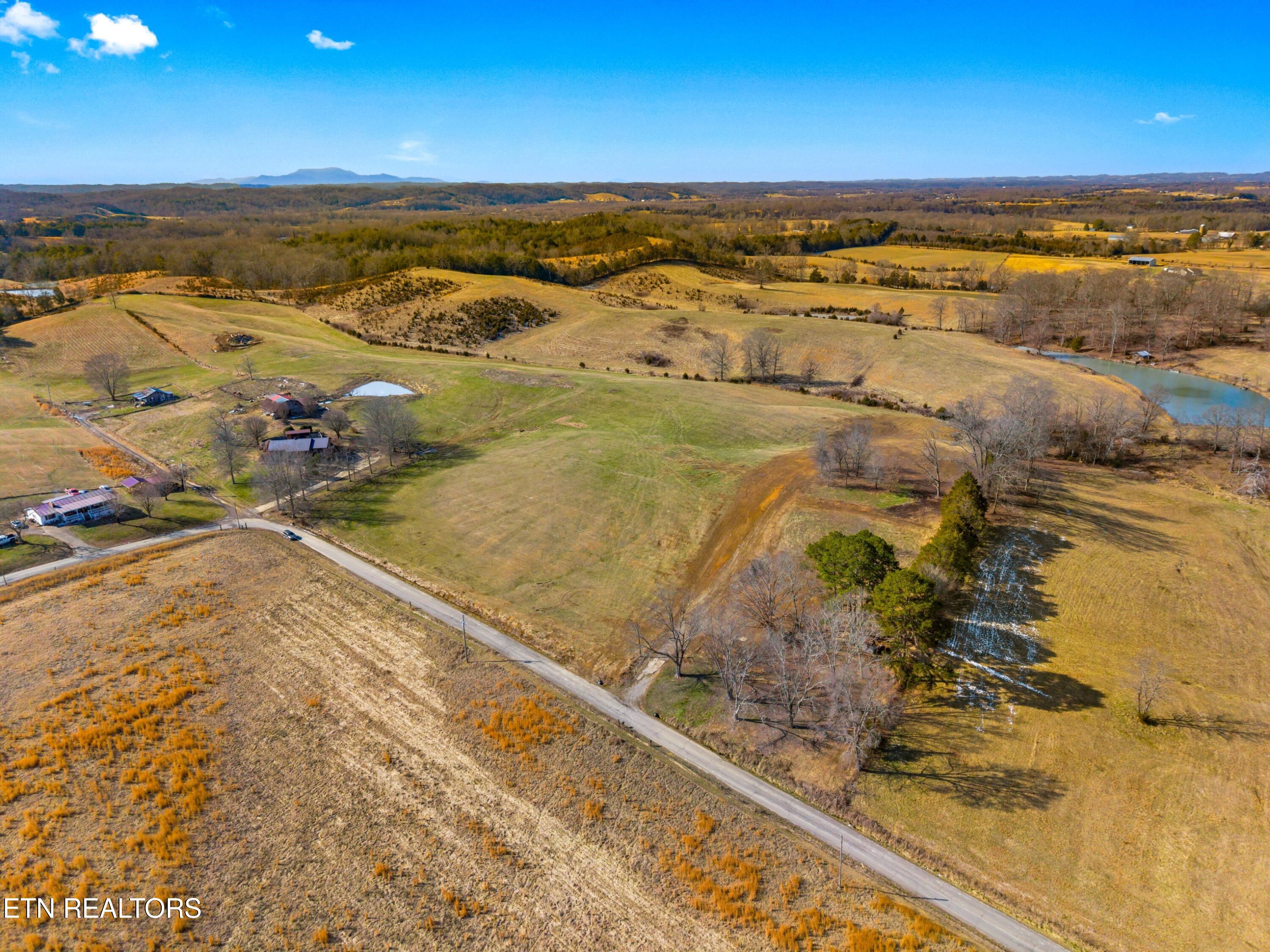 860 Yellow Springs Road Midway, TN 37809 - Photo 19 of 42 019-860YellowSpringsRoad-Midway-TN-37809