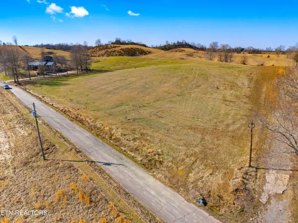 $199,900 | 860 Yellow Springs Road, Midway, TN 37809