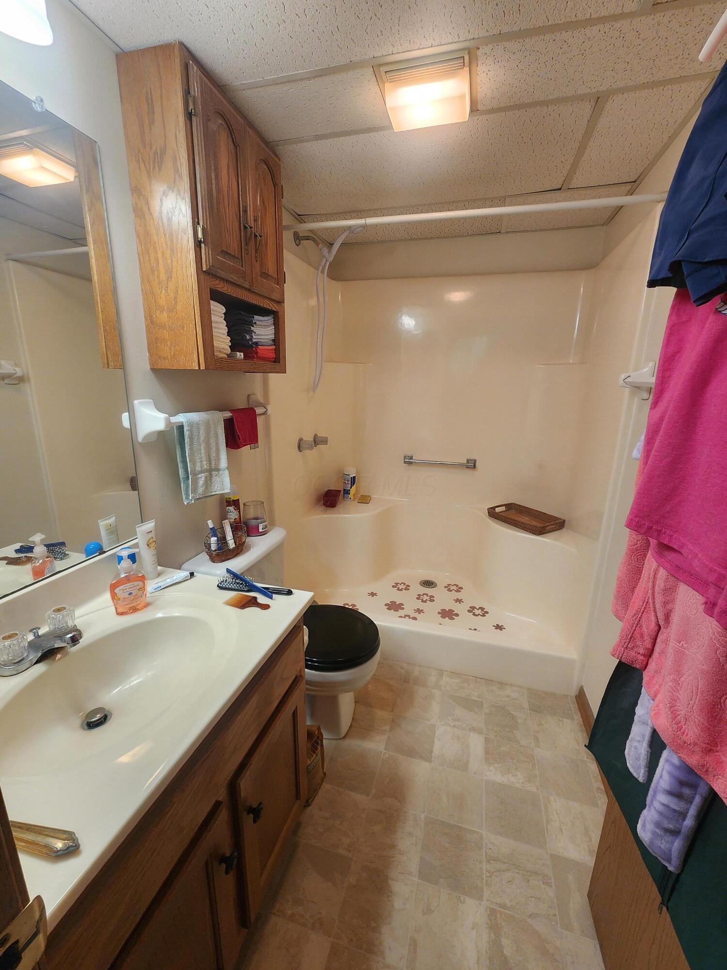 3939 Karl Road, Unit 217 Columbus, OH 43224 - Photo 12 of 14 Primary Bath 3030 Karl Rd #217