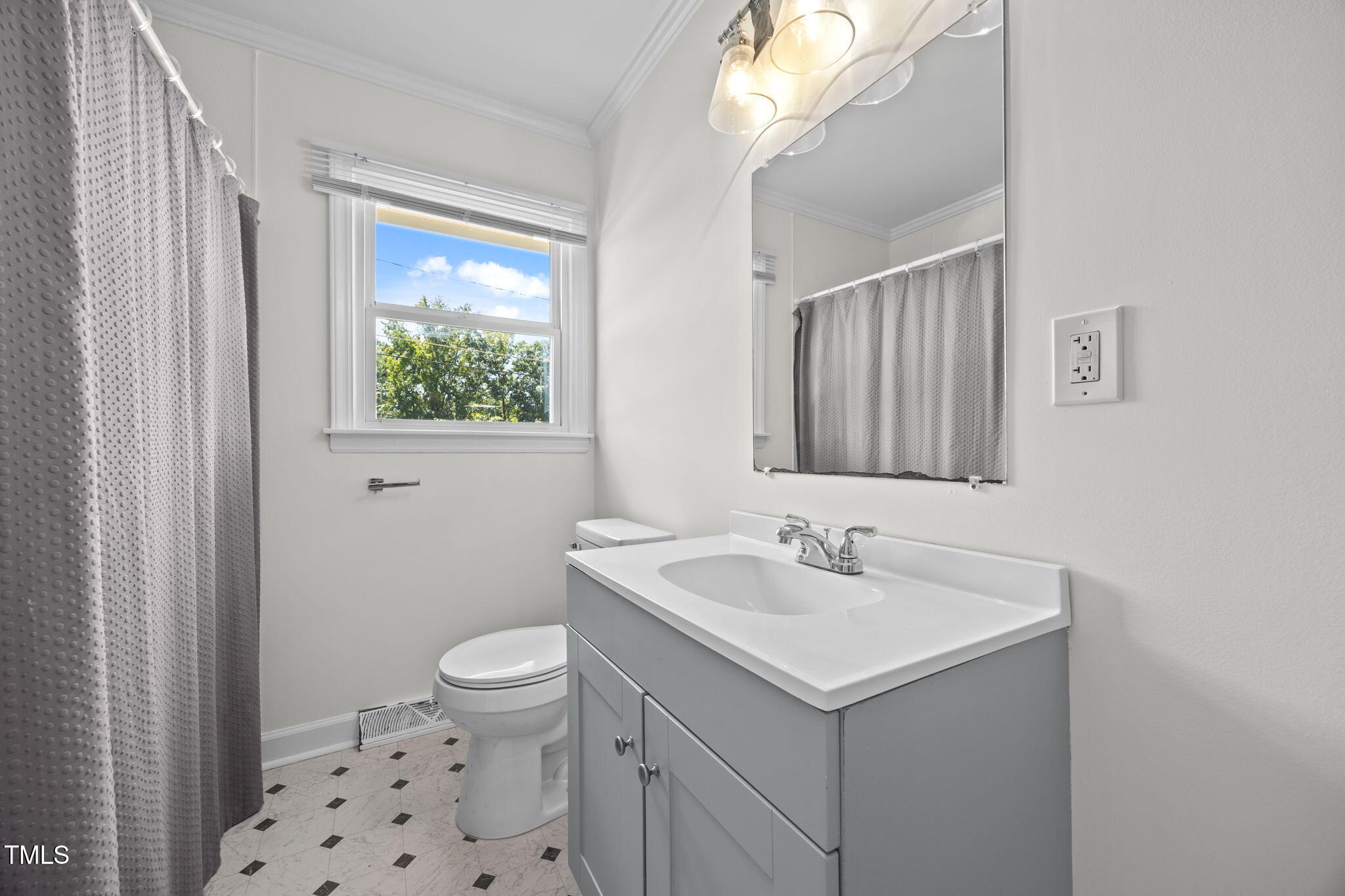 302 Normandy Street Durham, NC 27707 - Photo 14 of 21 Bathroom