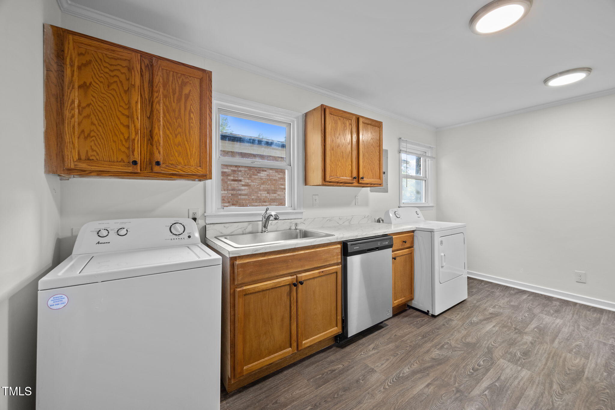 302 Normandy Street Durham, NC 27707 - Photo 10 of 21 Kitchen