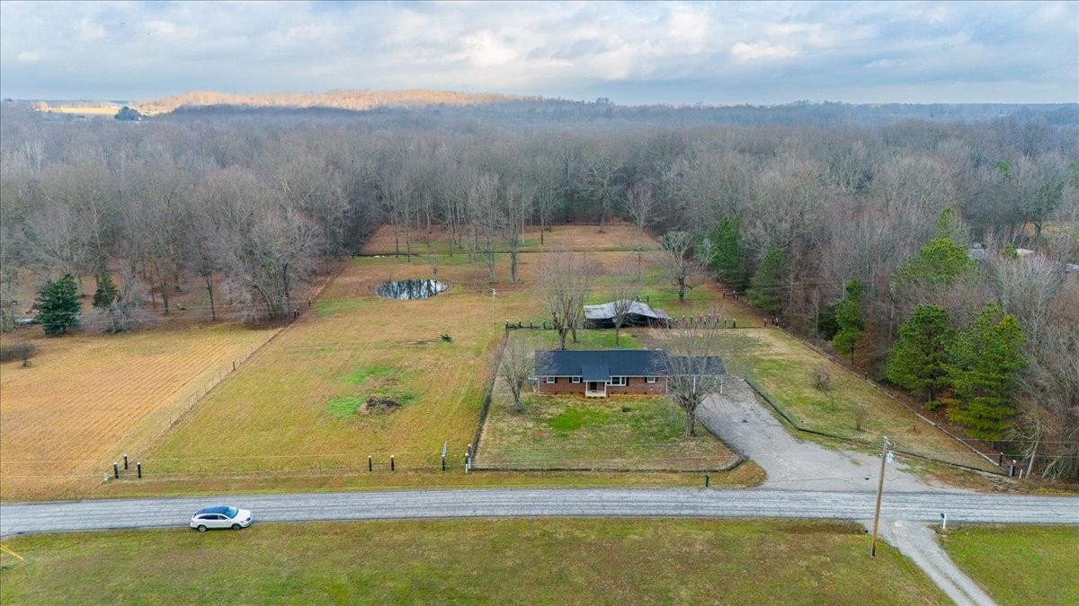838 Pete Sain Road Manchester, TN 37355 - Photo 27 of 34 4.8 Acres, Fenced, Barn with water and electric
