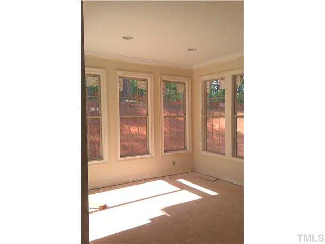 12812 Edsel Drive Raleigh, NC 27613 - Photo 2 of 7 Breakfast Area