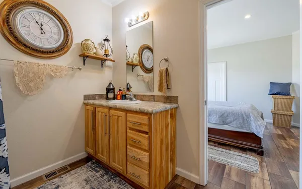 $585,000 | 365 Broken Spoke Loop, Greybull, WY 82426