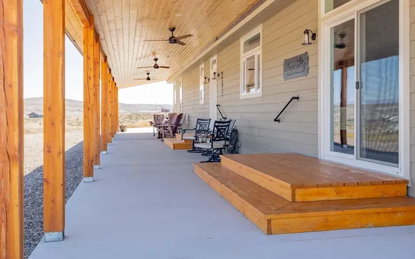 $585,000 | 365 Broken Spoke Loop, Greybull, WY 82426