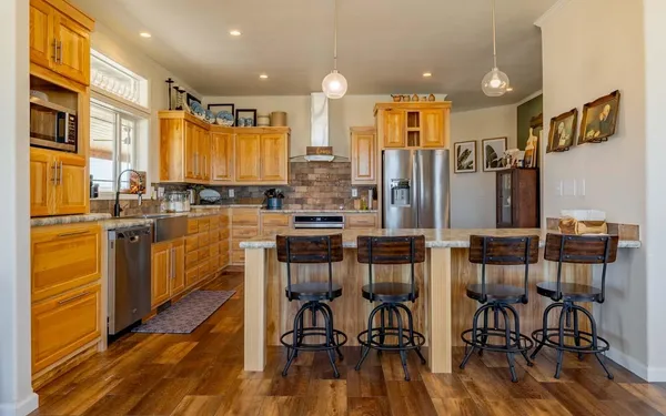 $585,000 | 365 Broken Spoke Loop, Greybull, WY 82426