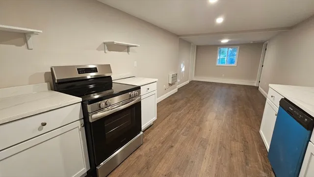 $1,650 | 26 Boot Pond Road, Unit B, Plymouth, MA 02360