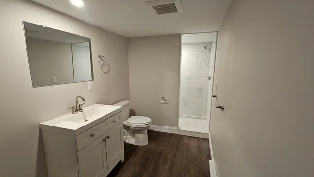 $1,650 | 26 Boot Pond Road, Unit B, Plymouth, MA 02360