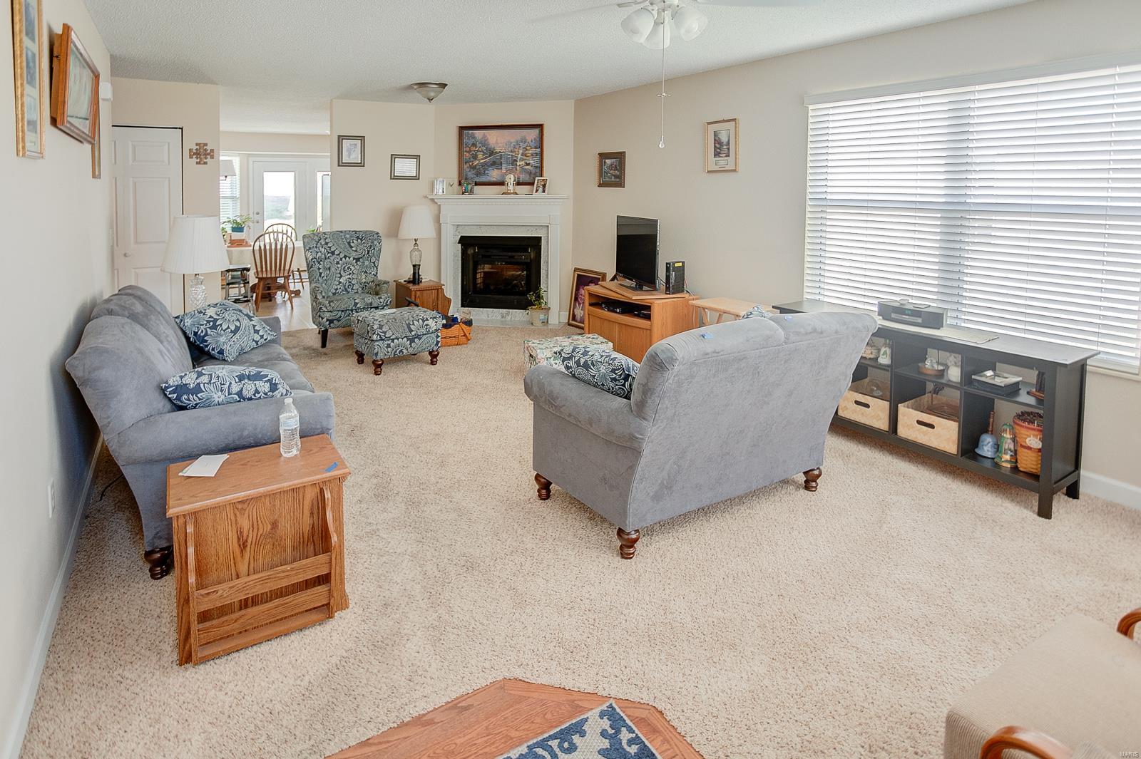 2237 Glenfield Drive Belleville, IL 62221 - Photo 4 of 25