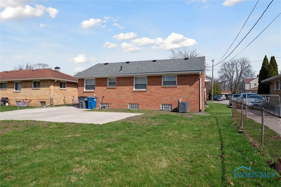 2321 West Alexis Road Toledo, OH 43613 - Photo 26 of 31 Gallery Image 26
