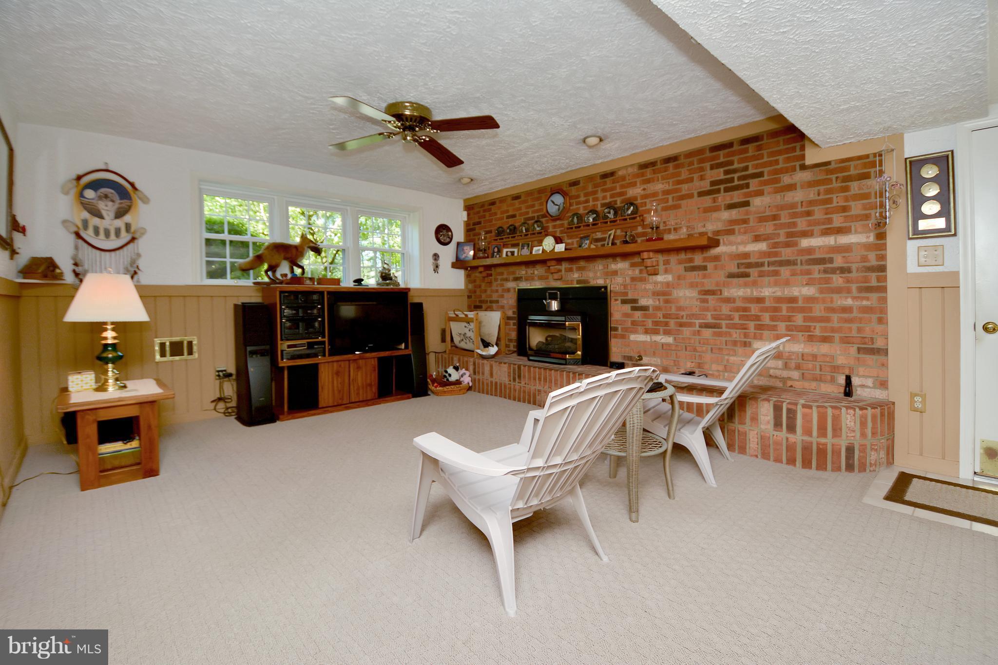 321 Joshua Road Stafford, VA 22556 - Photo 27 of 30 Family Room