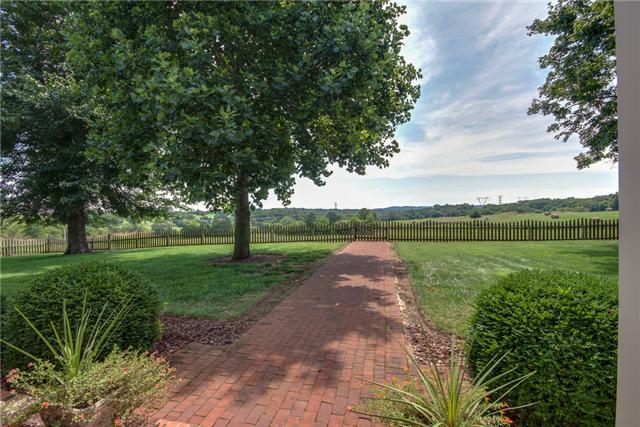 2298 Darks Mill Road Columbia, TN 38401 - Photo 4 of 20 Gallery Image 4