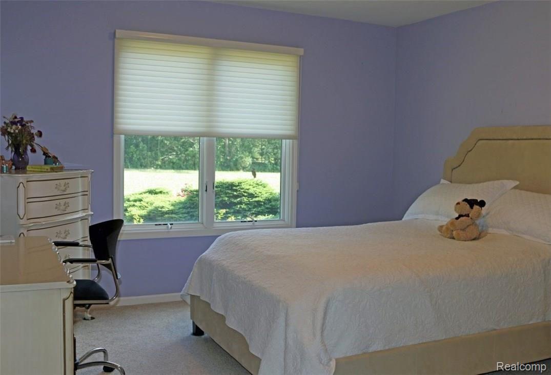 12687 Read Road Fenton, MI 48430 - Photo 8 of 20 8.jpg