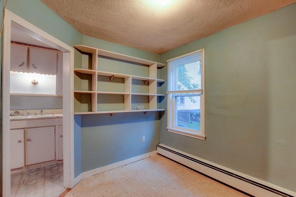 31 Webster Street Winchendon, MA 01475 - Photo 21 of 34