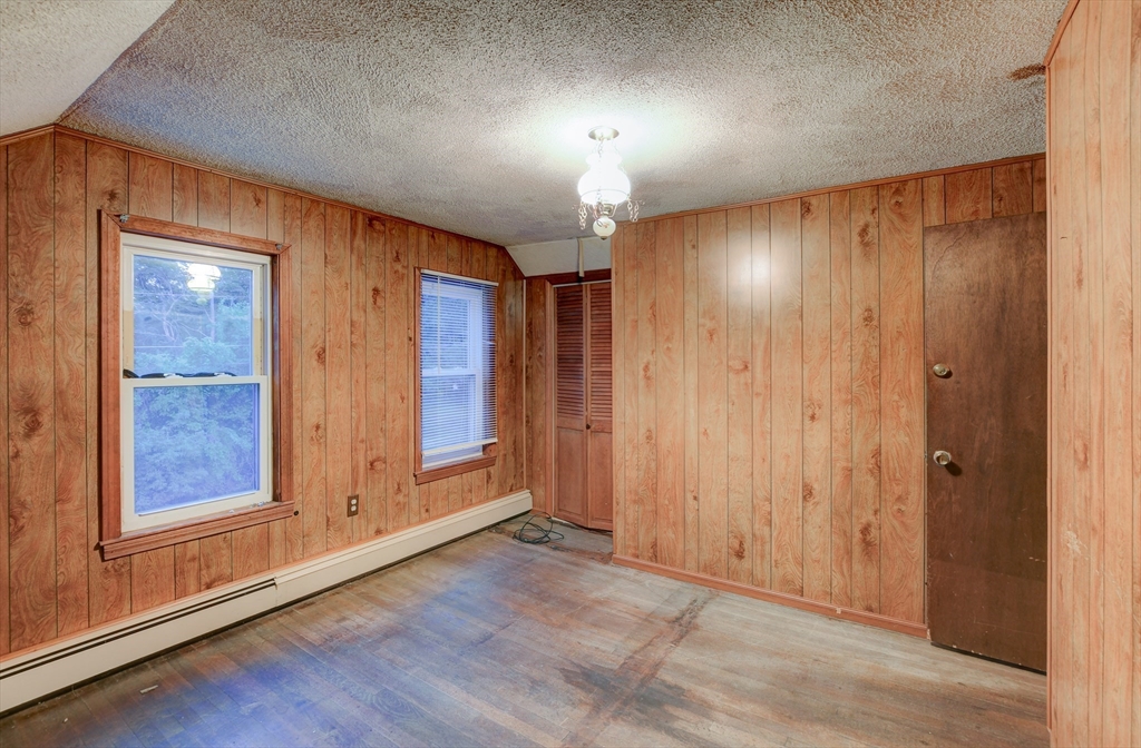 31 Webster Street Winchendon, MA 01475 - Photo 27 of 34