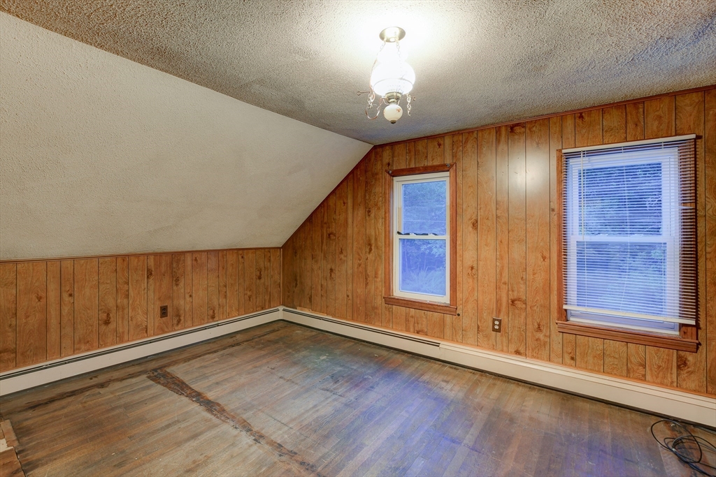31 Webster Street Winchendon, MA 01475 - Photo 28 of 34