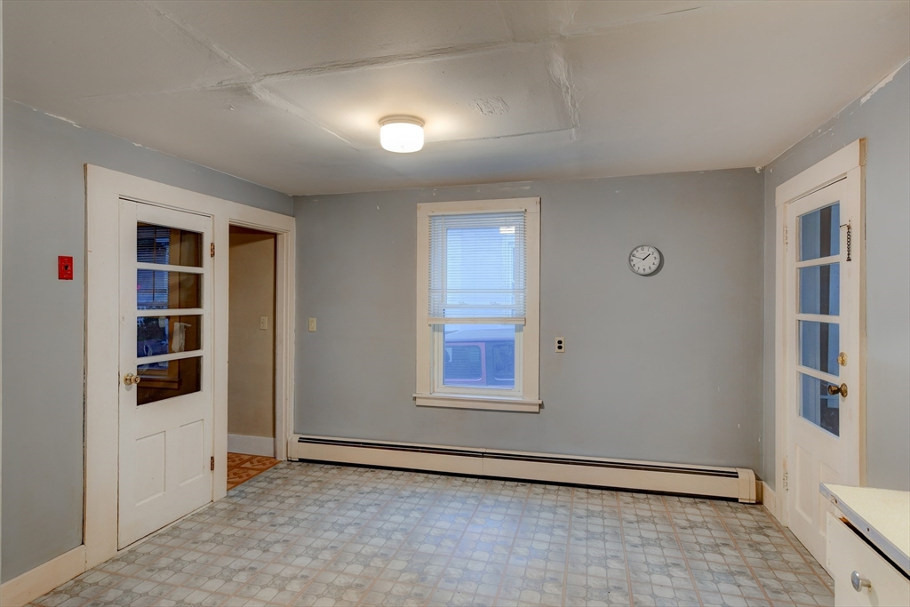 31 Webster Street Winchendon, MA 01475 - Photo 10 of 34