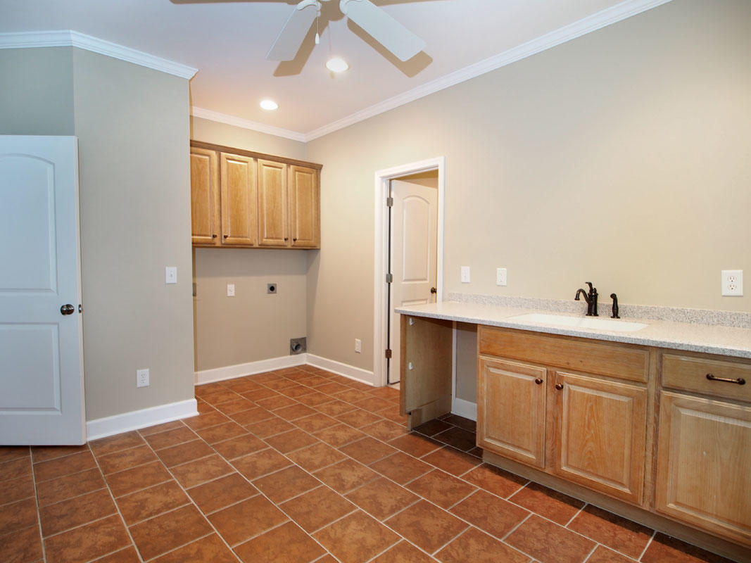 30 Pine Valley Road Pinehurst, NC 28374 - Photo 22 of 41 hobby/ laundry