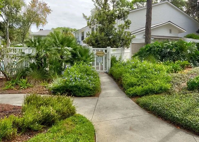 $399,500 | 2513 Demere Road, Unit 8, St. Simons Island, GA 31522