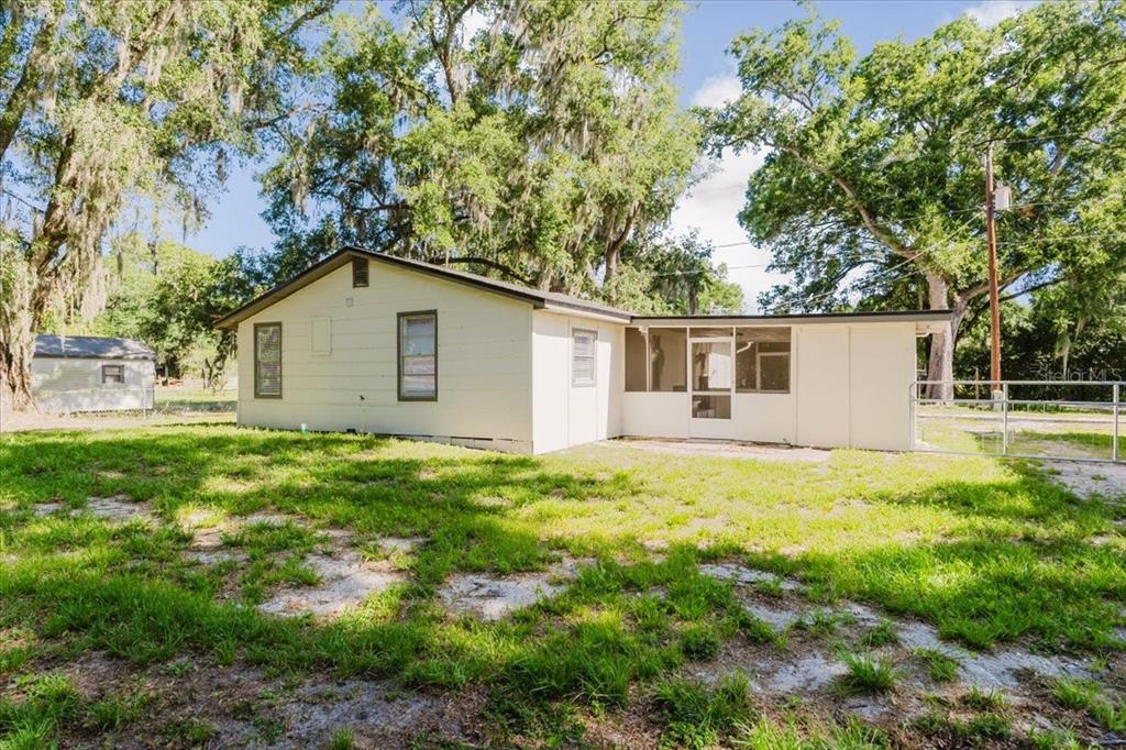 2531 Hebb Road Auburndale, FL 33823 - Photo 4 of 31