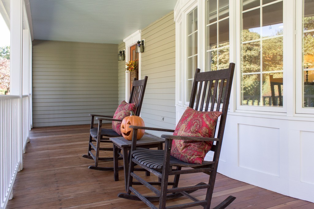 5 Cranmore Road Medfield, MA 02052 - Photo 5 of 30 Gallery Image 5