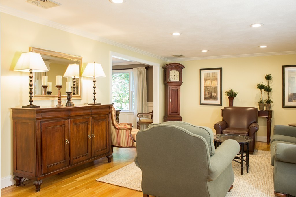 5 Cranmore Road Medfield, MA 02052 - Photo 8 of 30 Gallery Image 8