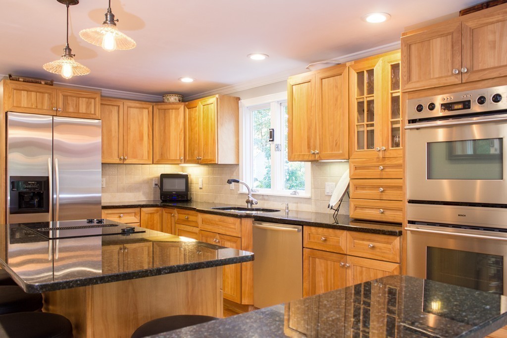 5 Cranmore Road Medfield, MA 02052 - Photo 9 of 30 Gallery Image 9