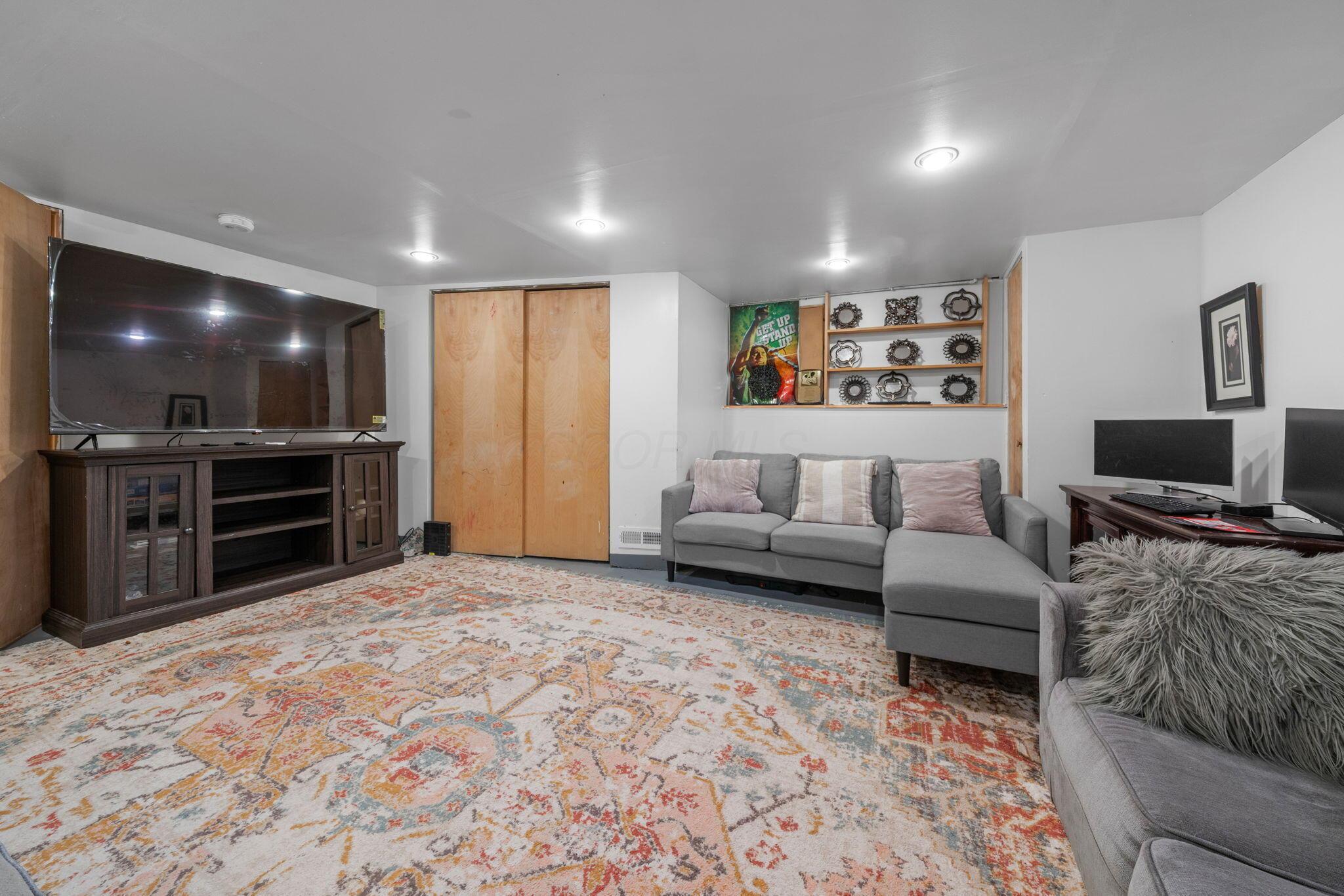 3111 Briar Ridge Road Columbus, OH 43232 - Photo 28 of 38 34-web-or-mls-DSC04359