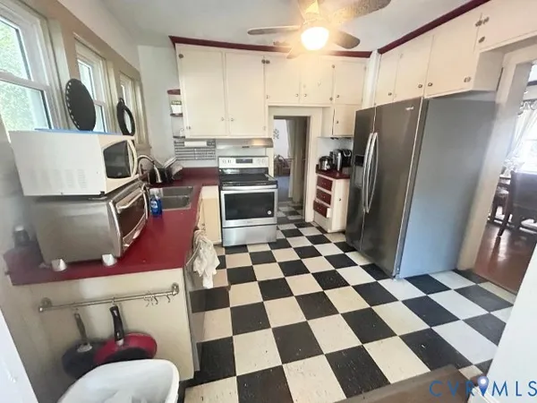 $179,900 | 111 Jefferson Street, Emporia, VA 23847