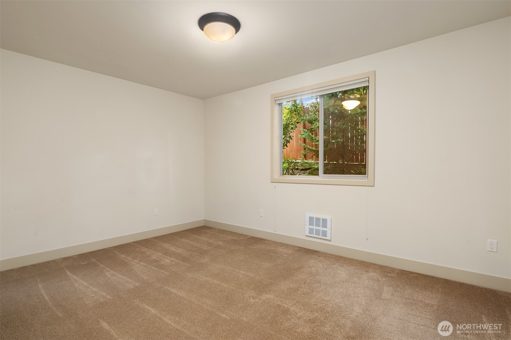 316 Walnut Street, Unit 103 Edmonds, WA 98020 - Photo 19 of 27
