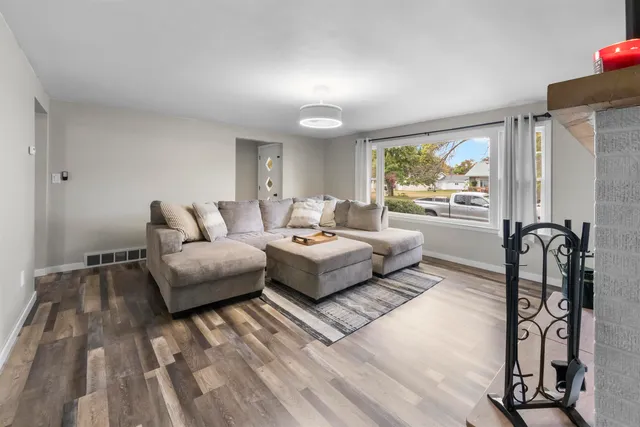 $197,900 | 3110 15th Street, Menominee, MI 49858