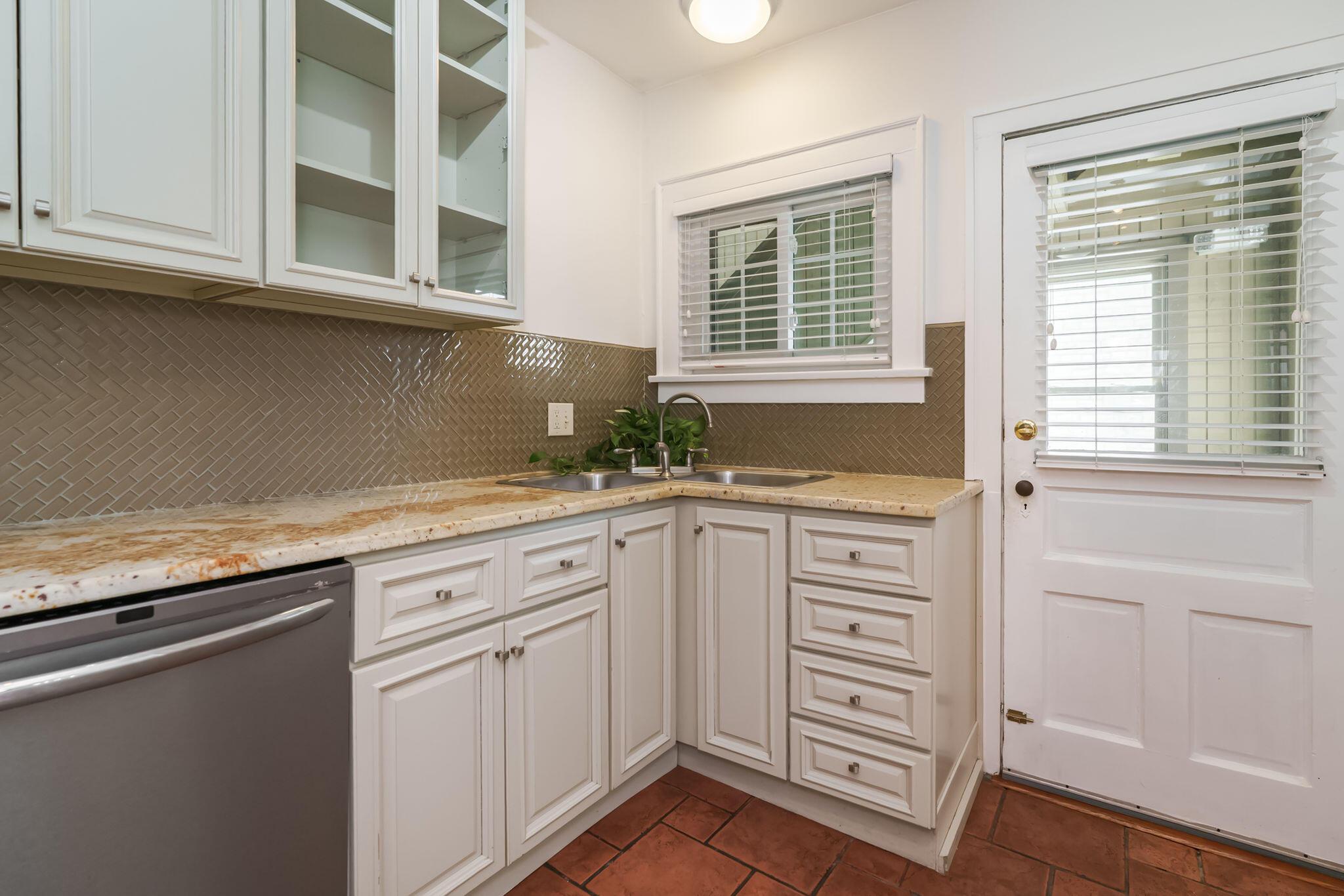 2229 Coventry Road, Unit 4 Columbus, OH 43221 - Photo 6 of 30