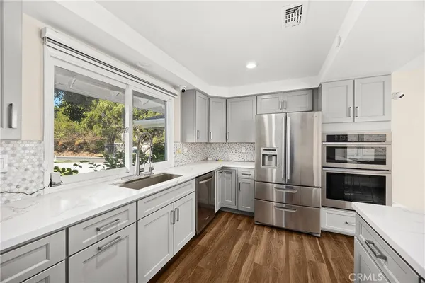 $5,950 | 12110 Bowmore Avenue, Porter Ranch, CA 91326