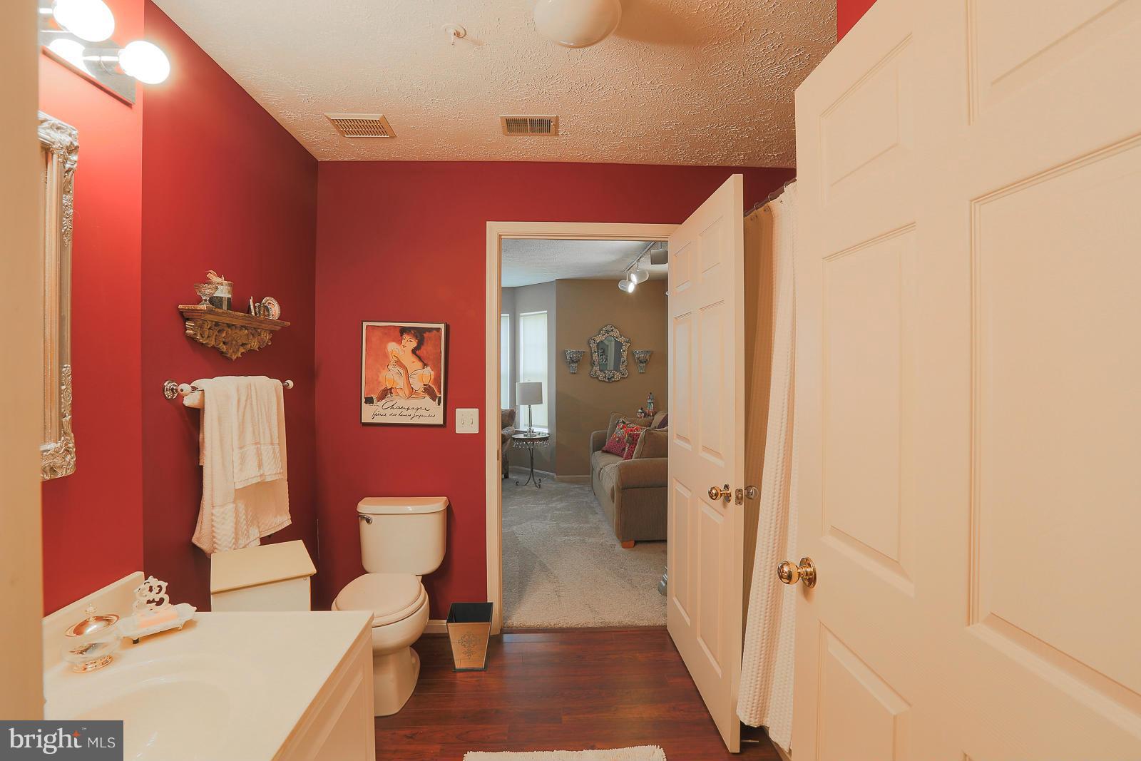 512 Kennington Road, Unit 512 Reisterstown, MD 21136 - Photo 11 of 30 Bath