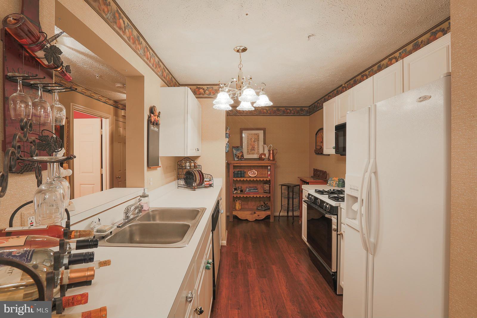 512 Kennington Road, Unit 512 Reisterstown, MD 21136 - Photo 14 of 30 Kitchen