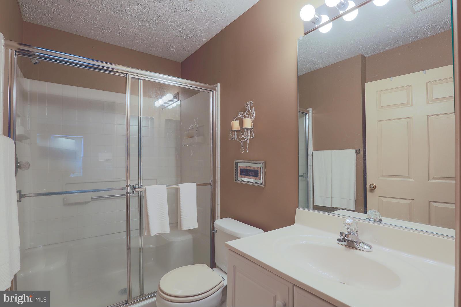 512 Kennington Road, Unit 512 Reisterstown, MD 21136 - Photo 22 of 30 Bath (Master)