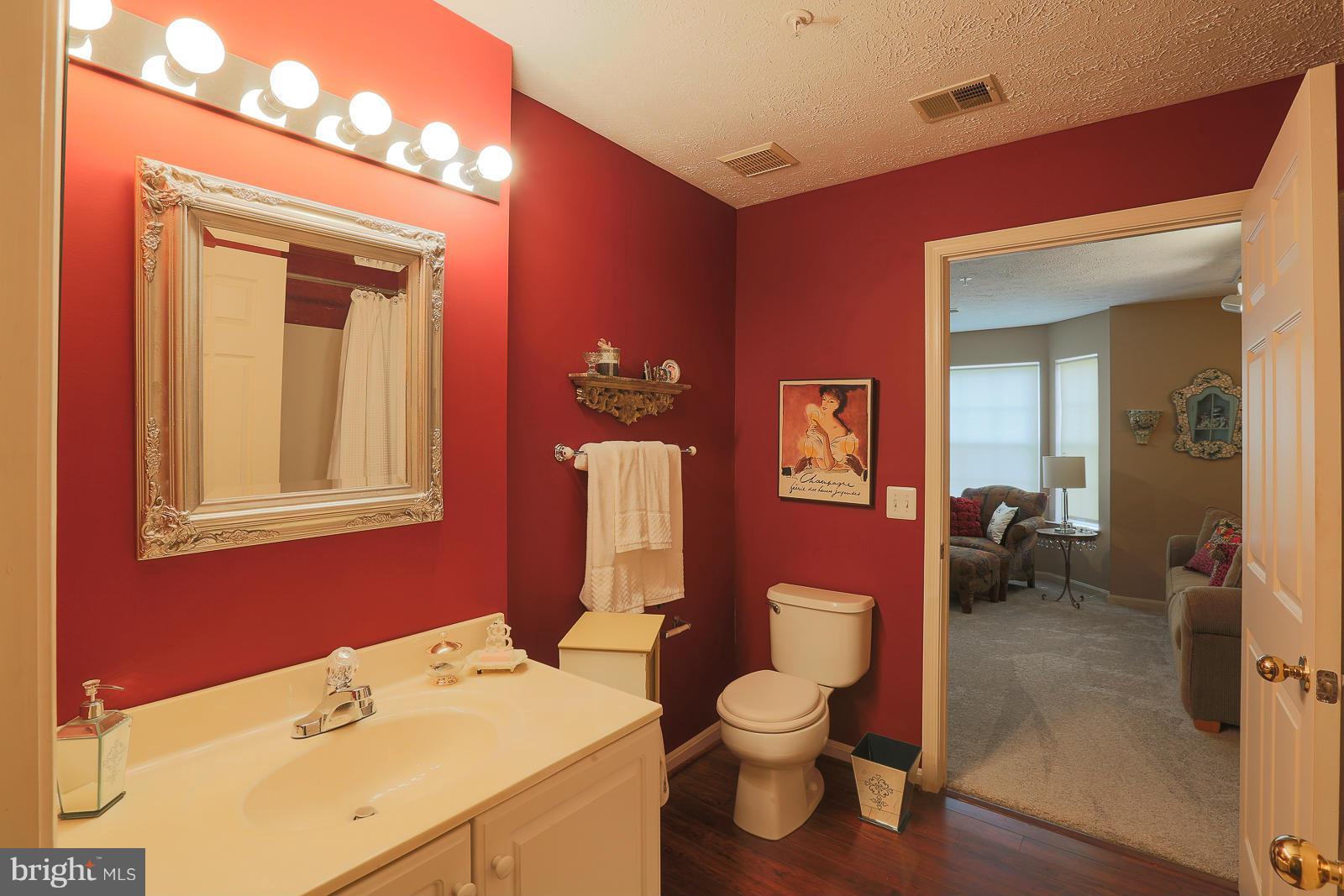 512 Kennington Road, Unit 512 Reisterstown, MD 21136 - Photo 10 of 30 Bath