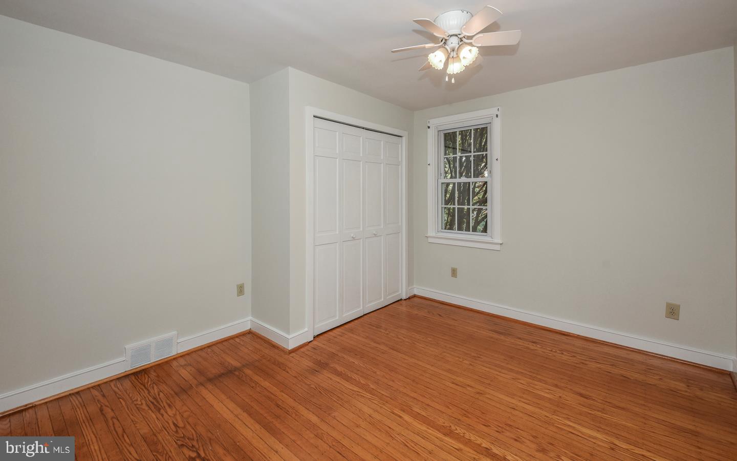 44 Bright Road Hatboro, PA 19040 - Photo 18 of 43 First Floor Bedroom