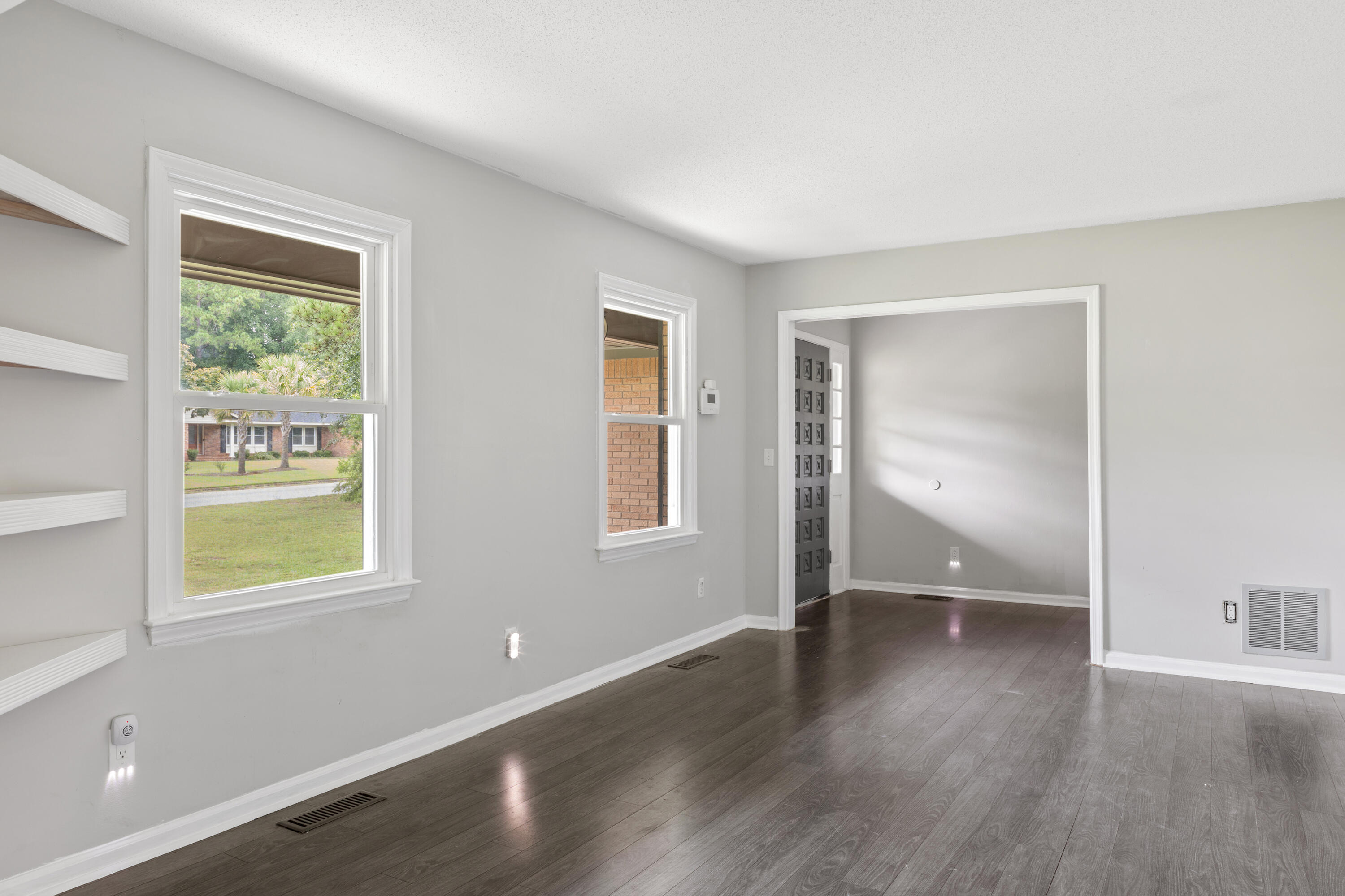 618 Periwinkle Court Sumter, SC 29150 - Photo 7 of 40 VIEW ON LIVING ROOM BACK TO FRONT FOYER