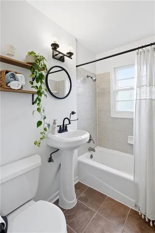 $290,000 | 6317 West 58th Street, Mission, KS 66202