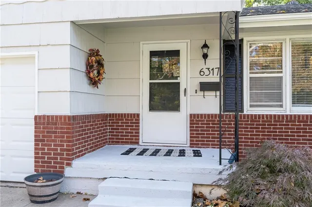 $290,000 | 6317 West 58th Street, Mission, KS 66202