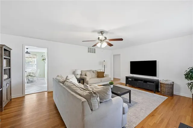 $290,000 | 6317 West 58th Street, Mission, KS 66202